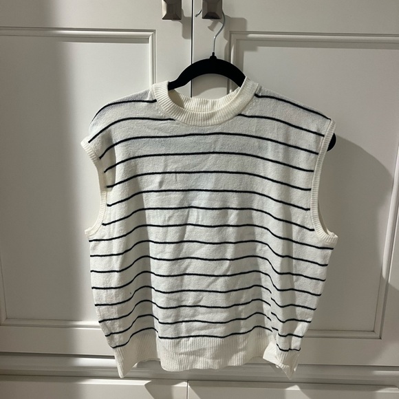 Universal Thread Cream and Black Striped Knit Vest - Picture 1 of 3